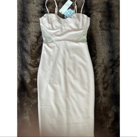 Beige midi dress - Picture 2 of 3